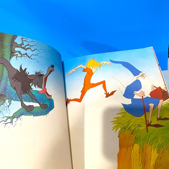 WALT DISNEY NWT VTG 1987 THE SWORD IN THE STONE HARDCOVER COLLECTIBLE BOOK 95p. - Picture 13 of 13